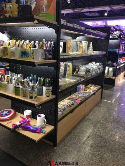 动漫店实景拍摄,动漫店产品多样化,动漫加… - 堆糖,美图壁纸兴趣社区